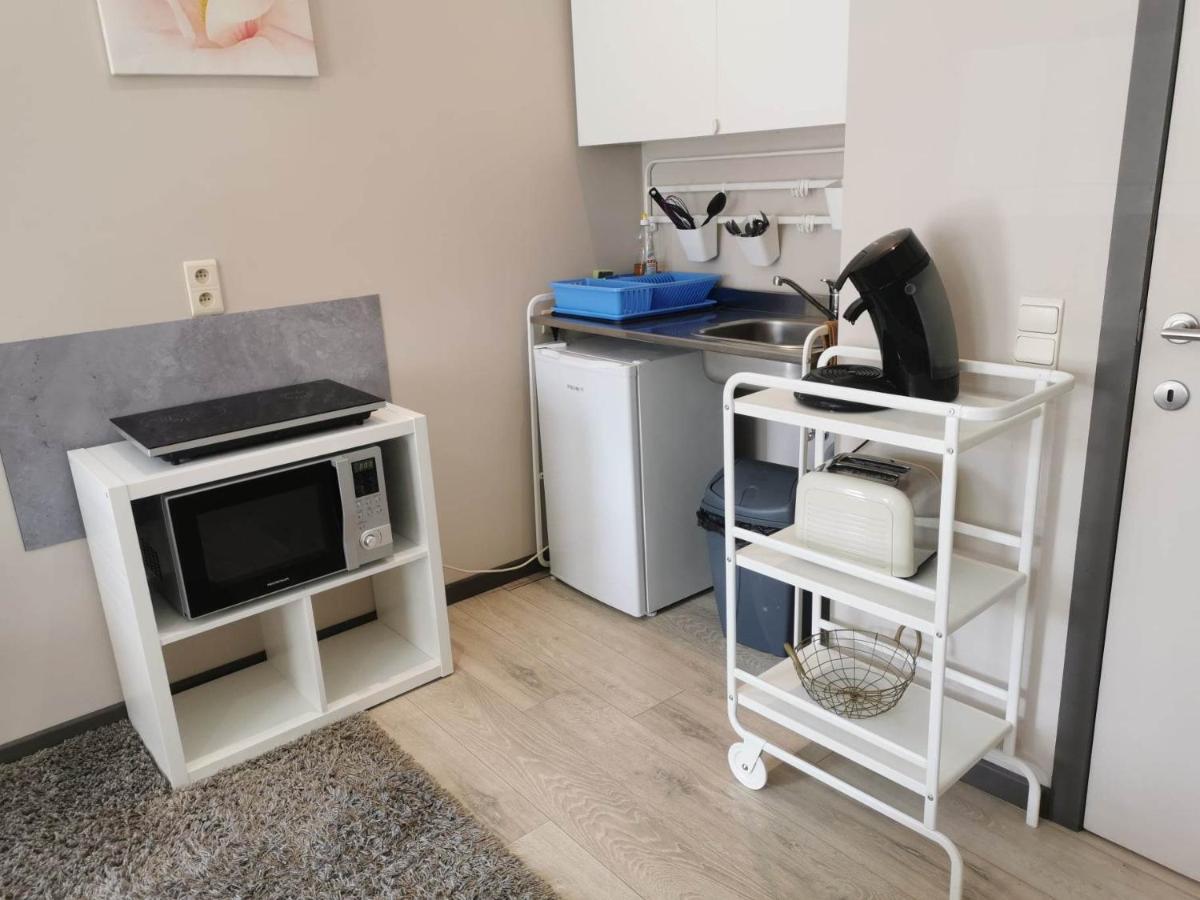 Les Petits Nids De Nina 2 Apartment Fosses-La-Ville Luaran gambar